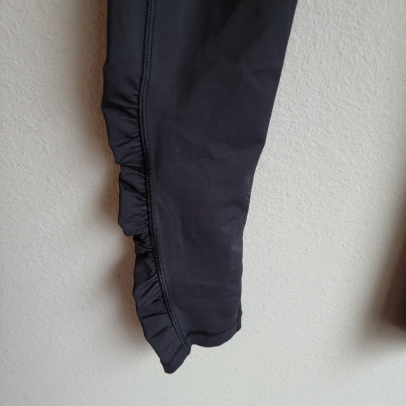 Lululemon Speed Tight IV in Black size 6 NWT - Picture 5 of 10